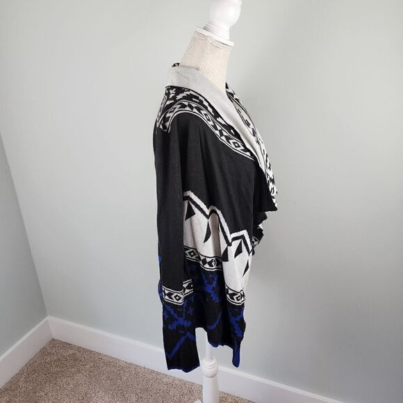 Flying Tomato Women's Aztec Print Long Sleeve Open Cardigan Size Small - Picture 8 of 10